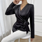Cecilie Satin Wrap Bluse - Sort