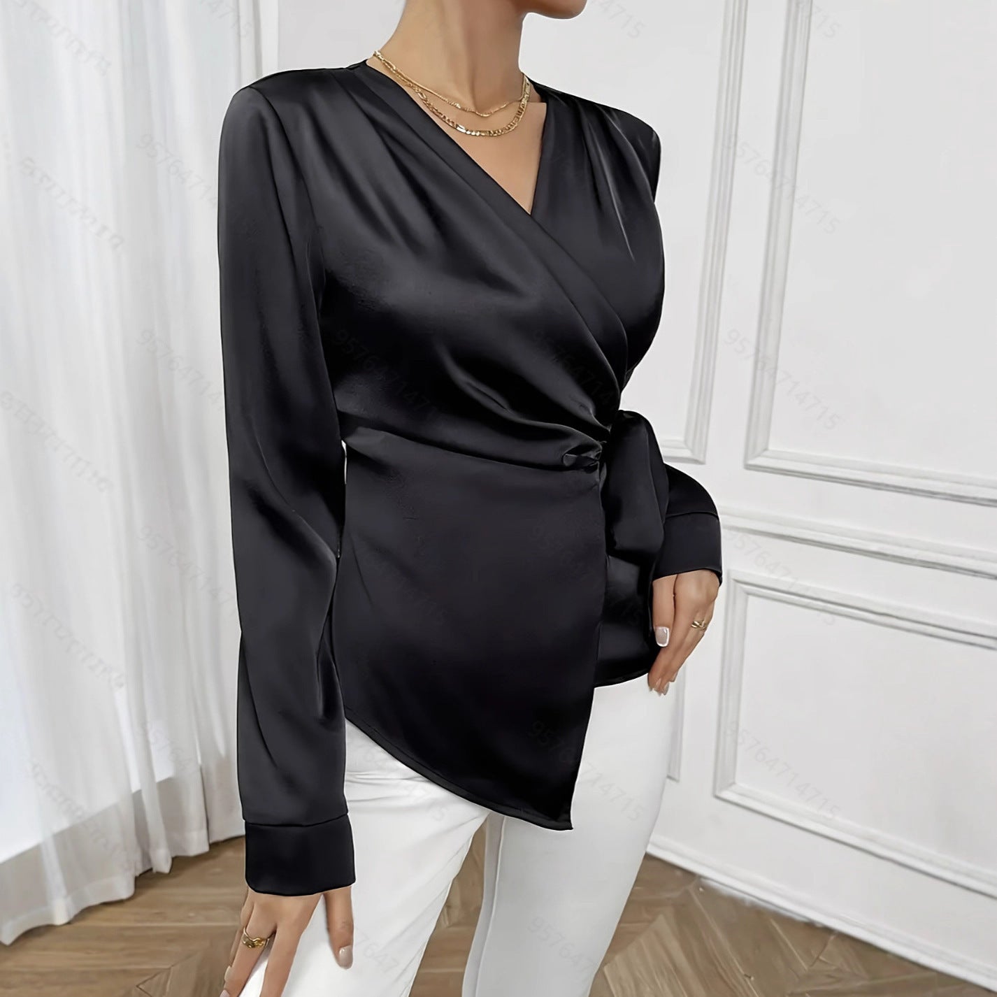 Cecilie Satin Wrap Bluse - Sort